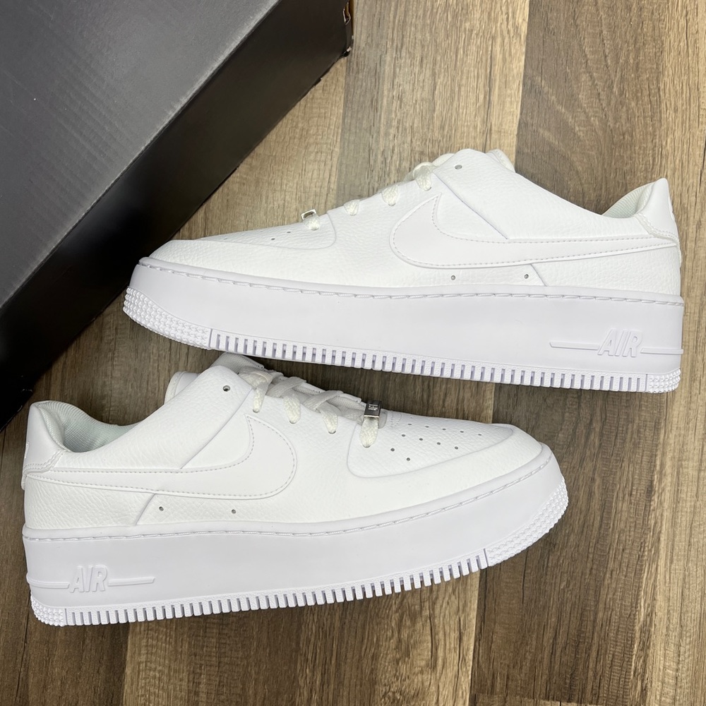 Nike Air Force 1 Sage Low - Picture 3 of 7